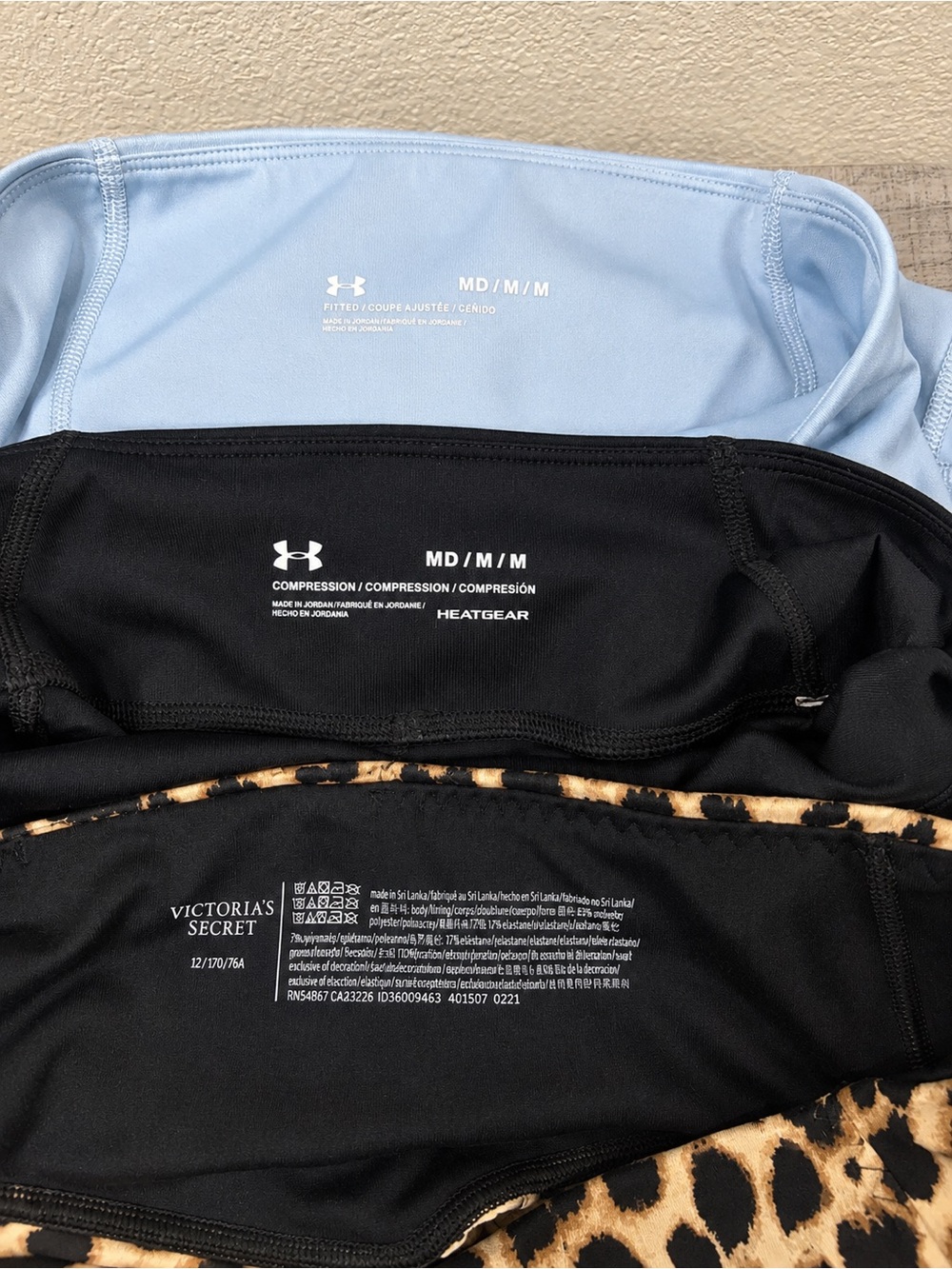 Under Armour& Victoria’s Secret Leggins Bundle Size M 3 Pack - Picture 5 of 7